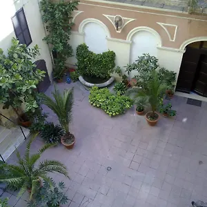 Πανσιόν San Daniele Bundi House