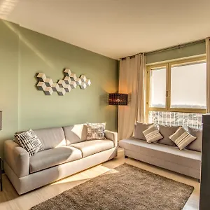  Apartment Downtown Italy