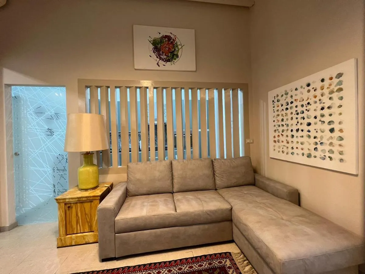 Affittacamere Imhome - Cadorna House Milano