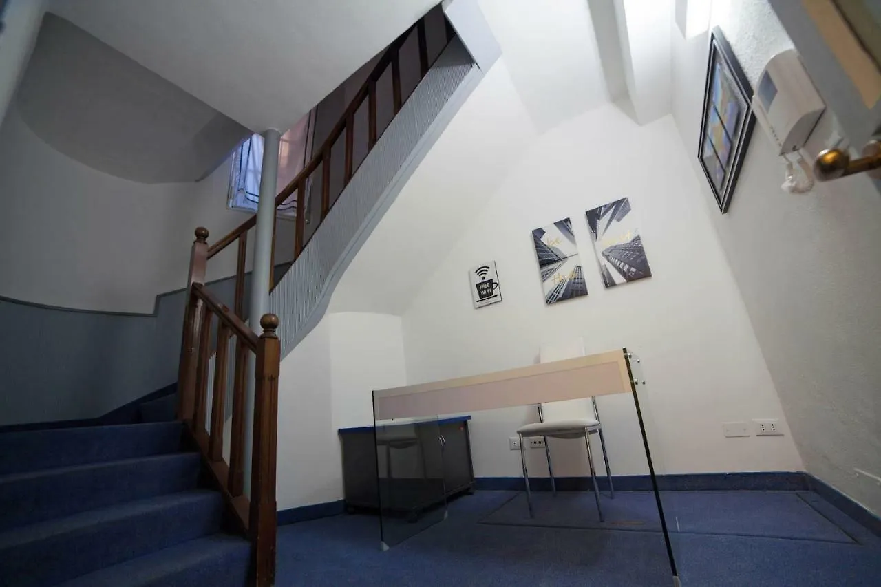 Imhome - Cadorna House Mailand Italien
