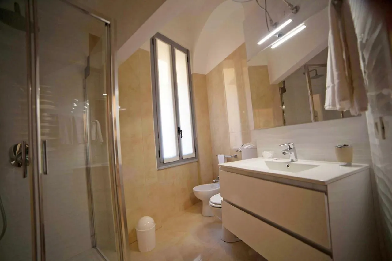 Affittacamere Imhome - Cadorna House Milano